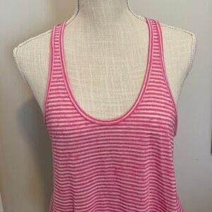 Vineyard vines, women’s size, small t back tank top